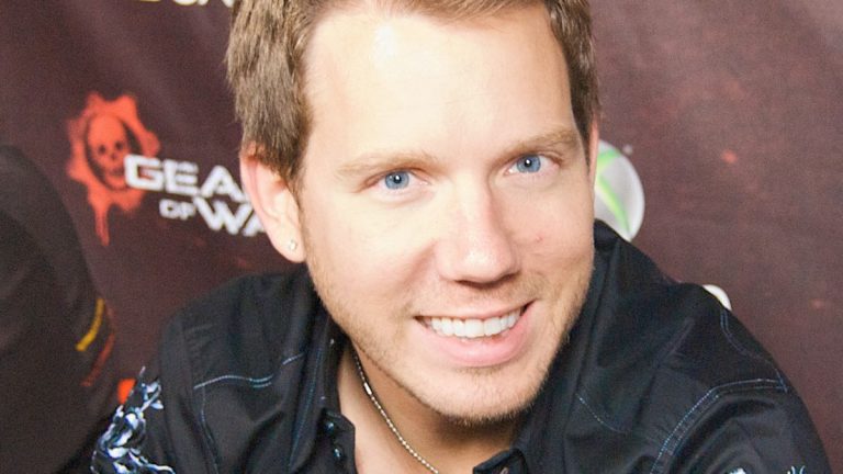 Cliff Bleszinski anuncia oficialmente que vuelve de su retiro